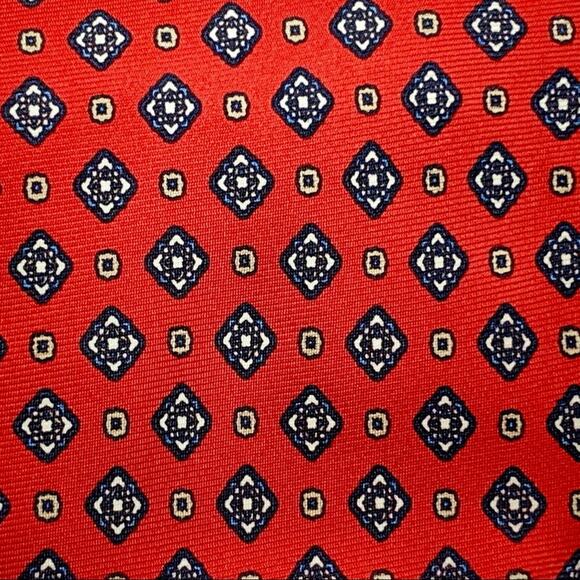 Oleg Cassini Red and Navy Geometric Print Silk Tie - Picture 1 of 8
